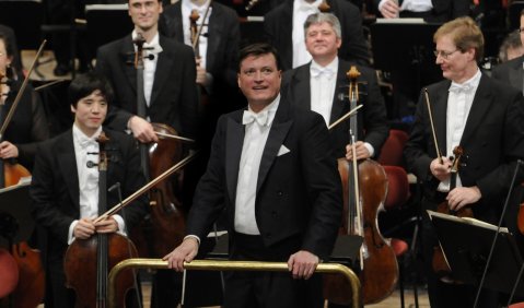 Christian Thielemann und die Staatskapelle Dresden. Foto: Matthias Creutziger