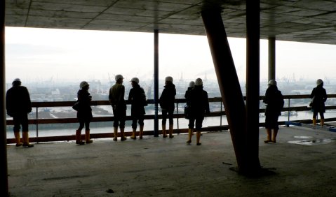 Baustelle Musikvermittlung: Teilnehmer des Symposium bei der Elbphilharmonie-Führung. Foto: Juan Martin Koch