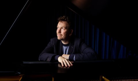 Jazzpianist Florian Weber erhält Belmont-Preis 2020 für zeitgenössische Musik. Foto: Christoph Bombart