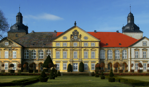 Junge Musiker aus 19 Ländern auf Schloss Hundisburg. Foto: Presse, SommerMusikAkademie Schloss Hundisburg