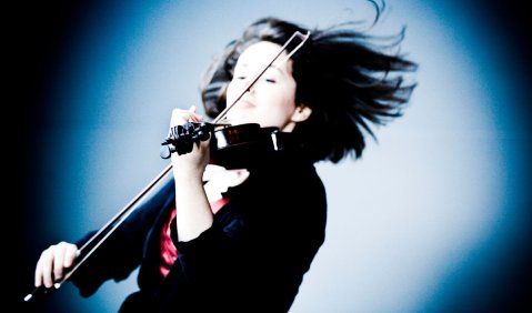 Patricia Kopatchinskaja. Foto: Marco Borggreve