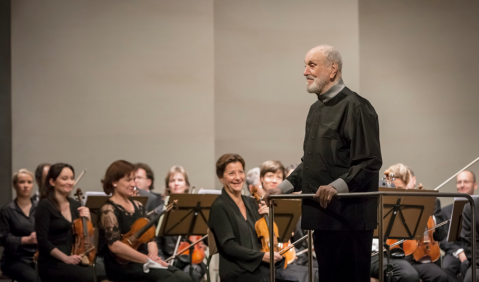 Kurt Masur und die Dresdner Philharmonie. Foto: Presse, © Marco Kubitz