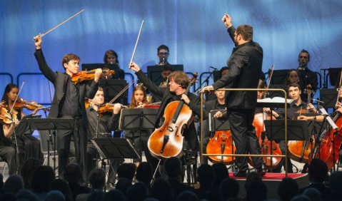 Eröffnung des Moritzburg Festivals 2016 unter dem Dirigenten Josep Caballé Domenech. Foto: Moritzburg Festival, Oliver Killig
