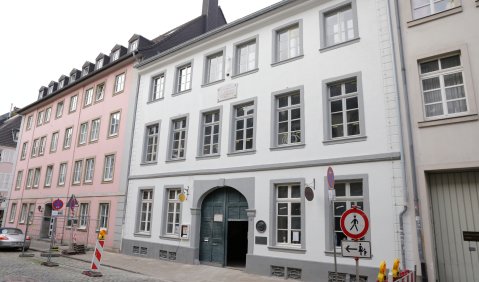 Die Fassade des Schumann-Hauses ist bereits restauriert. Foto: Landeshauptstadt Düsseldorf/Ingo Lammert