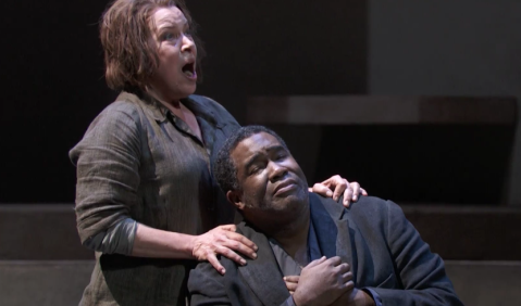 Nina Stemme (Elektra) mit Eric Owens (Orest) an der MET. Foto: Screenshot Video der MET