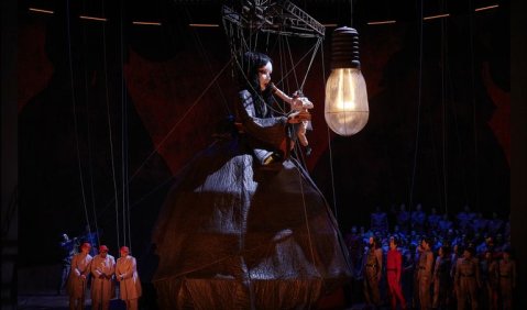 «Staatsoper für alle» und Mehta locken Tausende zu freier «Turandot». Foto: Matthias Baus