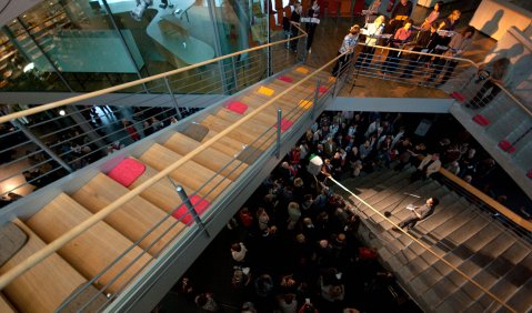 Akademie der Künste in Berlin am Pariser Platz. Treppenhaus. Foto: Hufner