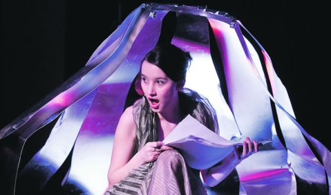Anna Prohaska als „Albertine“ in Lucia Ronchettis Proust-Vertonung