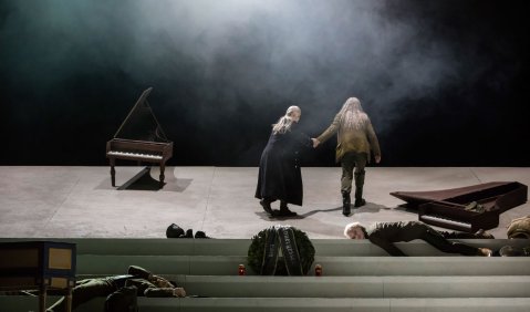Maria Bengtsson (Die Gräfin), Andrè Schuen (Der Graf), Daniel Schmutzhard (Olivier, ein Dichter), Daniel Behle (Flamand, ein Musiker). Foto: Copyright: © Herwig Prammer