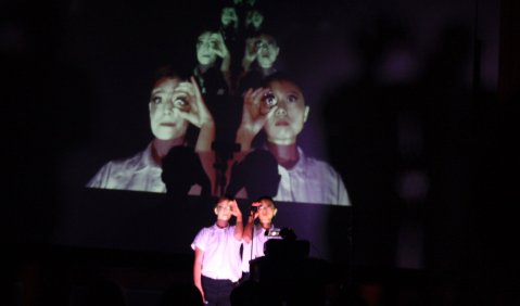 Performance in Darmstadt. Foto: Juana Zimmermann