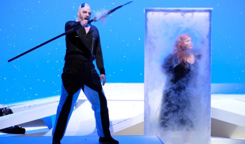 Renatus Meszar (Wotan), Heidi Melton (Brünnhilde). Foto: Falk von Traubenberg