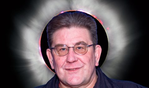 Der Mann der Sonnenfinsternis. Foto/Montage: Hufner