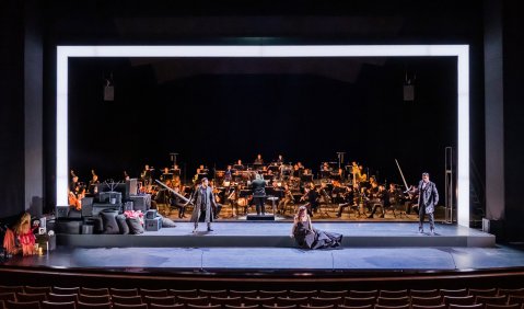 Gewandhausorchester, Musikalische Leitung Antonino Fogliani, Marina Prudenskaya (Azucena), Gaston Rivero (Manrico), Roberta Mantegna (Leonora), Dario Solari (Conte di Luna). Foto: © Kirsten Nijhof