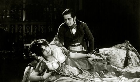 Filmstill „Hoffmanns Erzählungen“. Foto: © Filmarchiv Austria