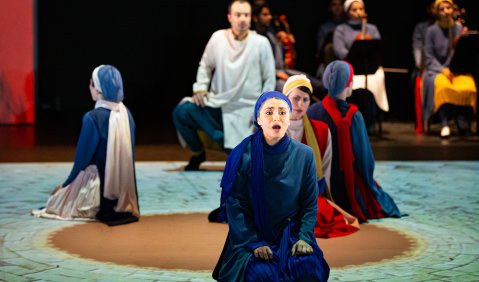 Turan Dokht beim Holland Festival. Foto: © Nichon Glerum 25