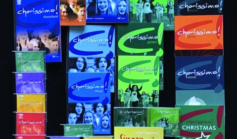 Chorissimo ist eine umfangreiche Materialzusammenstellung für den jungen Chor, deren Kernstück das Chorbuch „Chorissimo“ mit 164 Chorsätzen ist.
