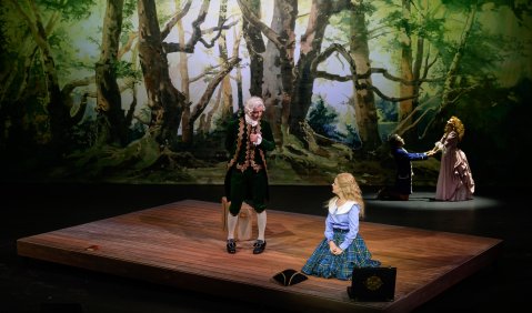 V.l.n.r.: Ilya Silchuk (Albert), Adèle Clermont (Sophie), Sangmin Jeon (Werther), Ekaterina Aleksandrova (Charlotte). Foto: © Candy Welz