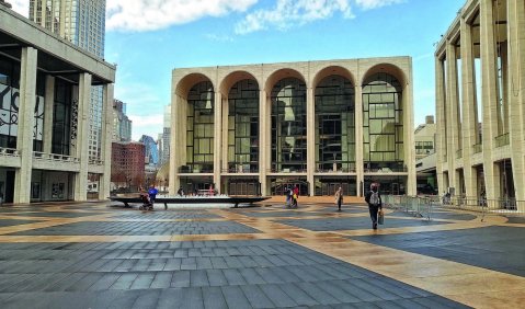 Ein Traditionshaus mit Mut zum Neuen: die New Yorker Metropolitan Opera. Foto: Enric Domas/Unsplash Ein Traditionshaus mit Mut zum Neuen: die New Yorker Metropolitan Opera. Foto: Enric Domas/Unsplash