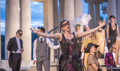Amelie Sophie Gorzellik als Rosalinde - Die Fledermaus Rheinsberg 2025. © www.axellauer.de Amelie Sophie Gorzellik als Rosalinde - Die Fledermaus Rheinsberg 2025. © www.axellauer.de