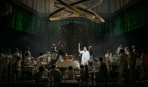 Der Chronoplan - Tim-Lukas Reuter, Chor und Statisterie des Staatstheater Mainz &copy; Andreas Etter