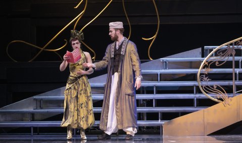 Sophia Keiler (Juliette Vermont), Peter Neustifter (Armand Brissard). Foto: &copy; Anna Schnauss