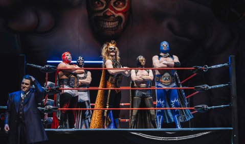 Rossinis L'ITALIANA IN ALGERI, Regie: Rolando Villaz&oacute;n, Premiere: 8. M&auml;rz 2026. Foto: &copy; Eike Walkenhorst