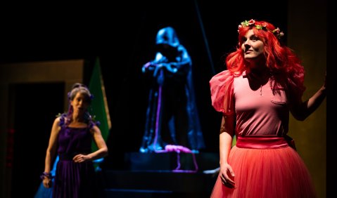 Steffi Fischer (Winde), Sofia Pavone (Dämonia), Sonja Isabel Reuter (Röschen). Foto: Foto: Clemens Heidrich