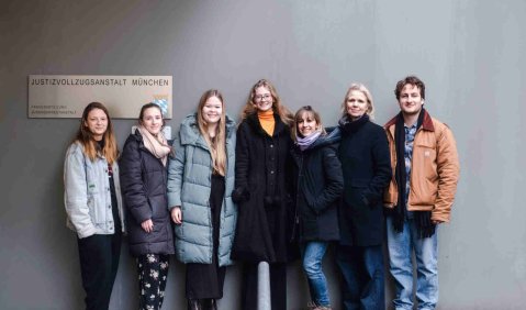 (v.l.) Mirjam Dinkhoff, Marianna Herzig, Luise Arndt, Lena K&uuml;hn, Francesca Berardi, Doris Heinrichsen, Emanuel Brennich. Fotos: Jakob Schad