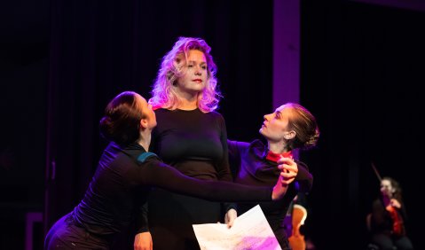 Giulia Riccio, Annika Boos (Sopran), Carlotta Rocchi. Foto: Claudia Heysel