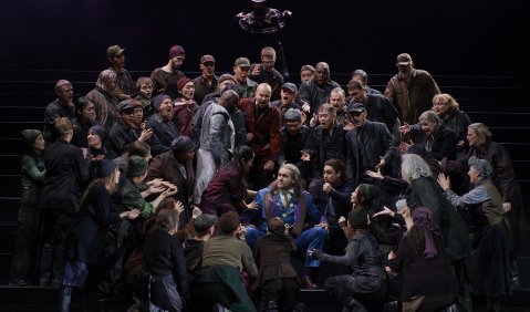 Mandla Mndebele, Anna Sohn, Artyom Wasnetsov, Sungho Kim, Opernchor Theater Dortmund. &copy; Bj&ouml;rn Hickmann