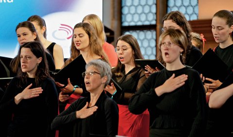 Vokalwerke von Bach und Schütz für hörbeeinträchtigte Menschen: Sing & Sign. Foto: Katharina Gebauer