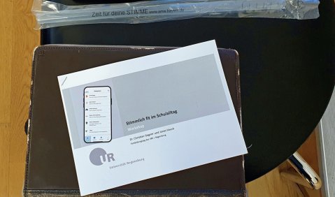 Kursmaterialien vom Fortbildungstag &ndash; zum Mitnehmen und Weiter&uuml;ben. Foto: &copy; Gabriele Puffer