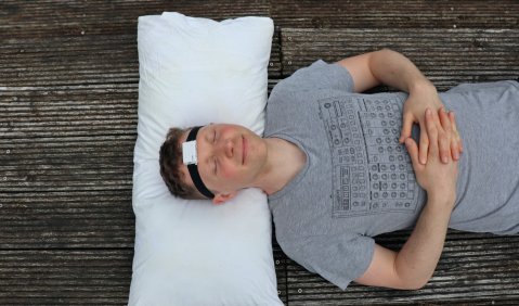 Probleme l&ouml;sen im Schlaf? Mit Musik? Sch&ouml;n w&auml;re es, oder? Foto: SLEEPMUSIC