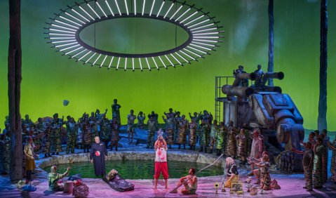 Parsifal. III. Aufzug. Manuela Bauernfeind (Kundry -Double), Michael Volle (Amfortas ), Martin Koch (4. Knappe), Andreas Schager (Parsifal), Manuel G&uuml;nther (3. Knappe), Miina -Liisa V&auml;rel&auml; (Kundry), Georg Zeppenfeld (Gurnemanz), Natalia Skrycka (2. Knappe), Lavinia Dames (1. Knappe), Festspielchor. Foto: &copy; Bayreuther Festspiele