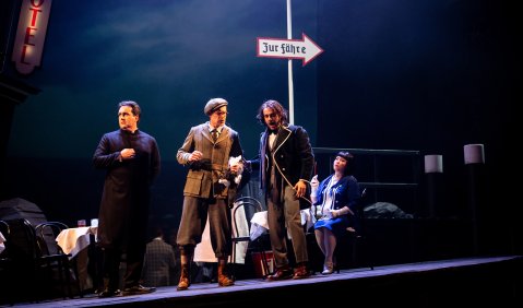 Theater Vorpommern: Oceane &ndash; Thomas Rettensteiner, Maciej Kozłowski, Sotiris Charalampous und Yuko Kakuta. Foto: &copy; Peter van Heesen