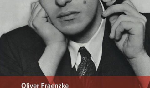 Oliver Fraenzke: Eduard Erdmann. Philosoph des Klaviers (SOLO. Porträts und Profile), edition text + kritik, München 2022, 128 S., Abb., € 19,00, ISBN 978-3-96707-604-2