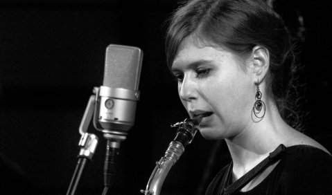 Anna-Lena Schnabel aus Hamburg tritt beim Jazzfest 2016 auf. Foto: Hufner