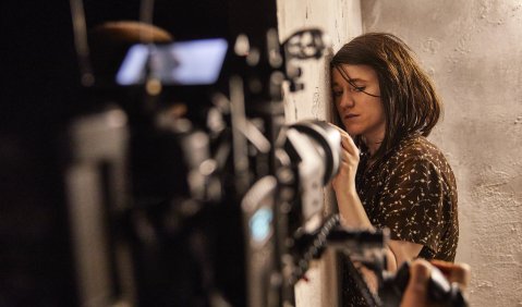 Probenfoto - Marie-Dominique Ryckmanns als Sophie Scholl. Foto: Staatsoper Hamburg, Brinkhoff-Moegendorf